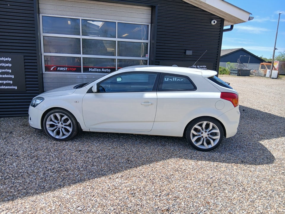 Kia Ceed 1,6 CRDi Sport 5d