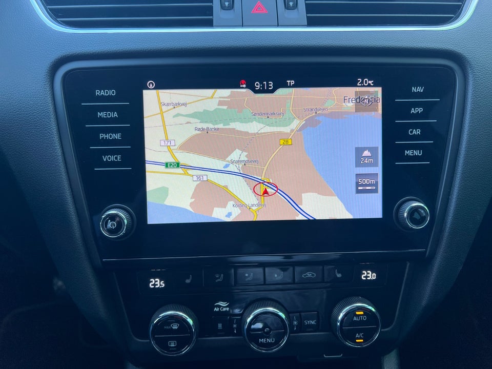 Skoda Octavia 1,6 TDi 115 Business Line Combi DSG 5d