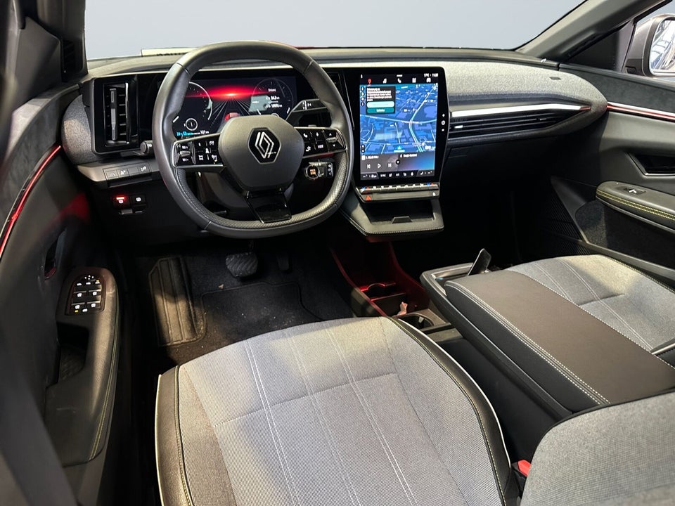 Renault Megane E-Tech 60 Techno 5d