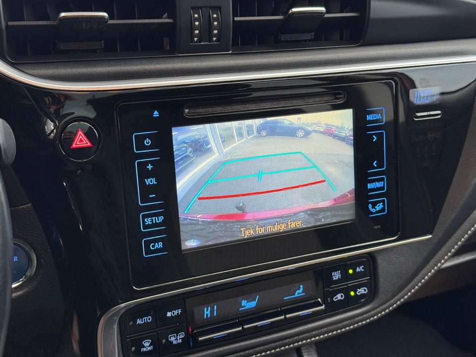 Toyota Auris 1,8 Hybrid Spirit Touring Sports CVT 5d