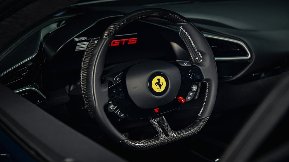 Ferrari 296 GTS 2,9 DCT 2d