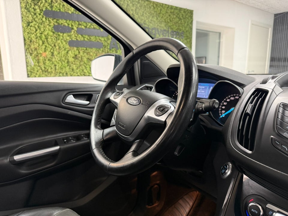 Ford Kuga 2,0 TDCi 163 Titanium aut. AWD 5d