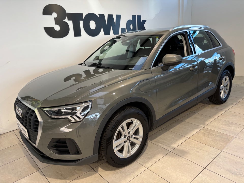 Audi Q3 45 TFSi e Attitude plus S-tr. 5d