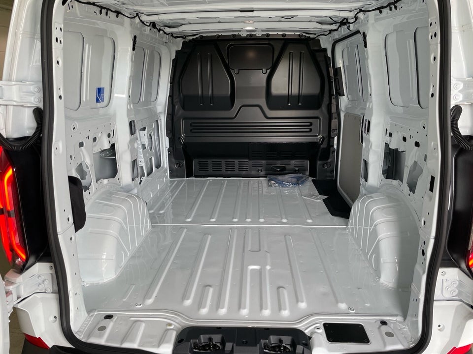 Ford E-Transit Custom 320 L1 64 Trend