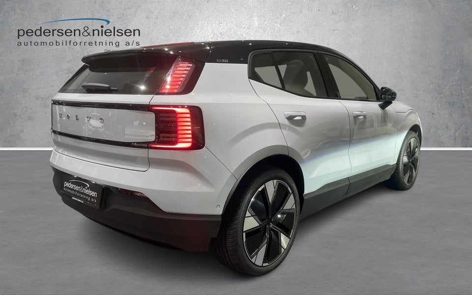 Volvo EX30 Twin Performance Ultra 5d