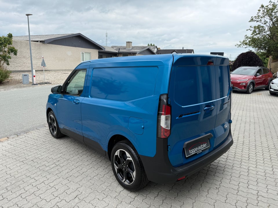 Ford E-Transit Courier 43 Limited