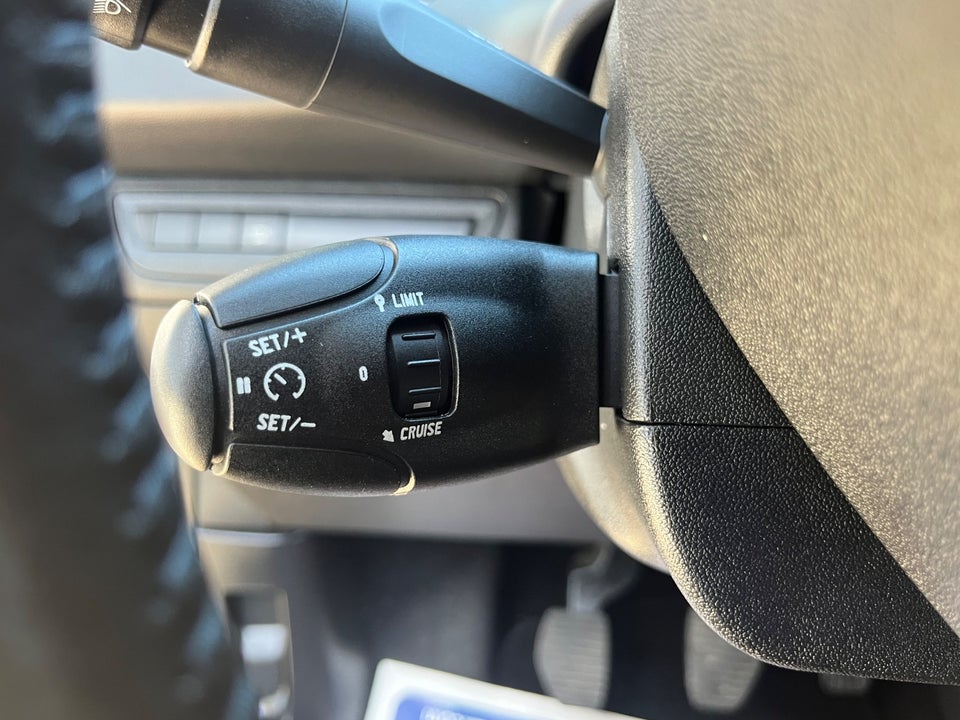 Peugeot 208 1,6 BlueHDi 100 Active 5d