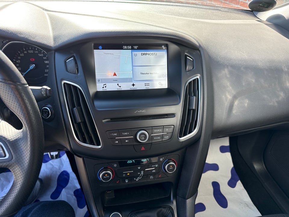 Ford Focus 1,0 EcoBoost ST-Line stc. 5d