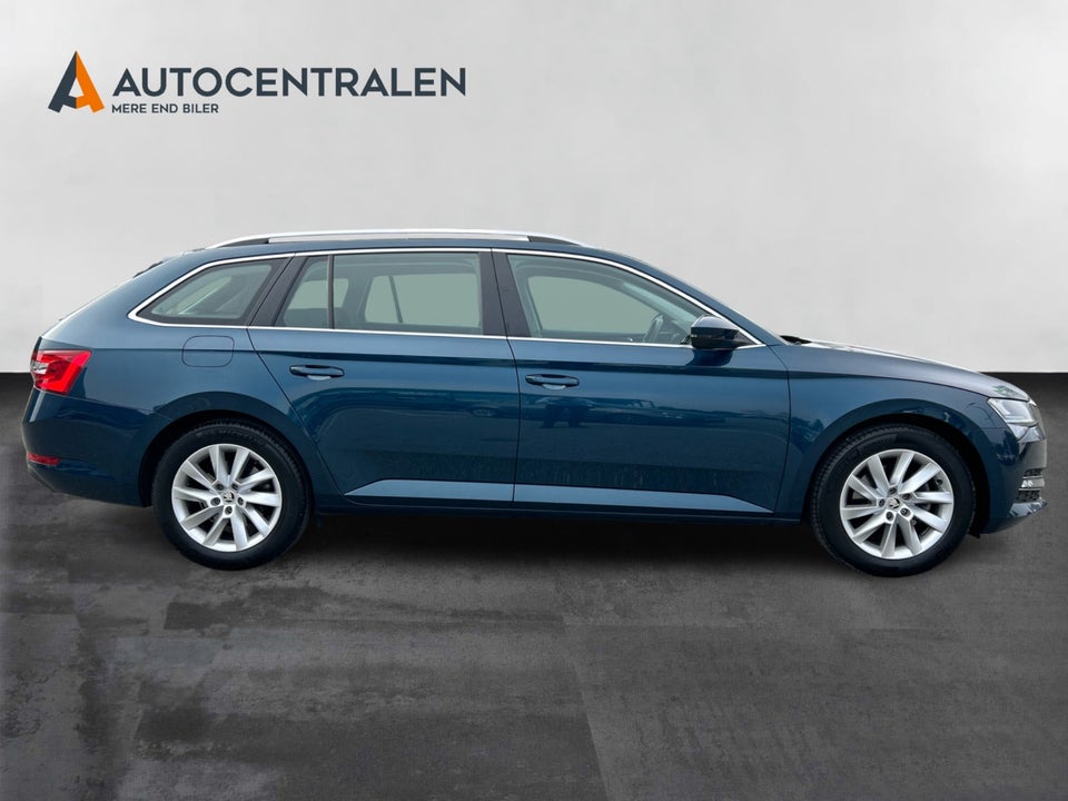 Skoda Superb 2,0 TDi 150 Style Combi DSG 5d