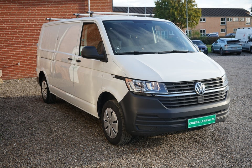 VW Transporter 2,0 TDi 110 Kassevogn lang