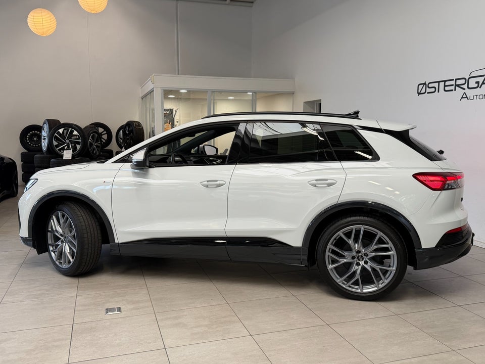 Audi Q4 e-tron 45 S-line quattro 5d