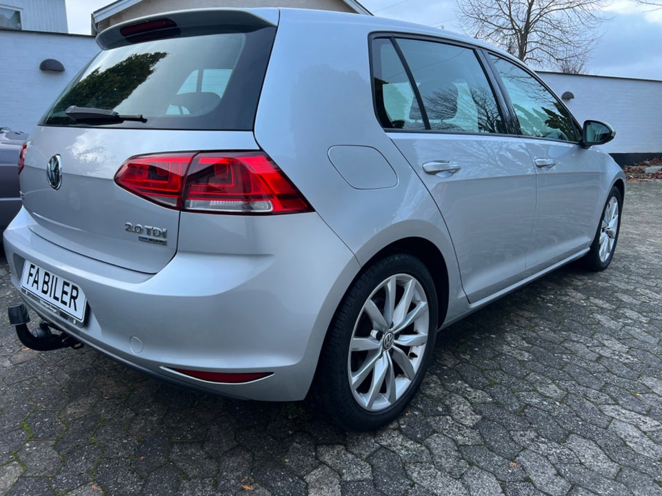 VW Golf VII 2,0 TDi 150 Highline BMT 5d