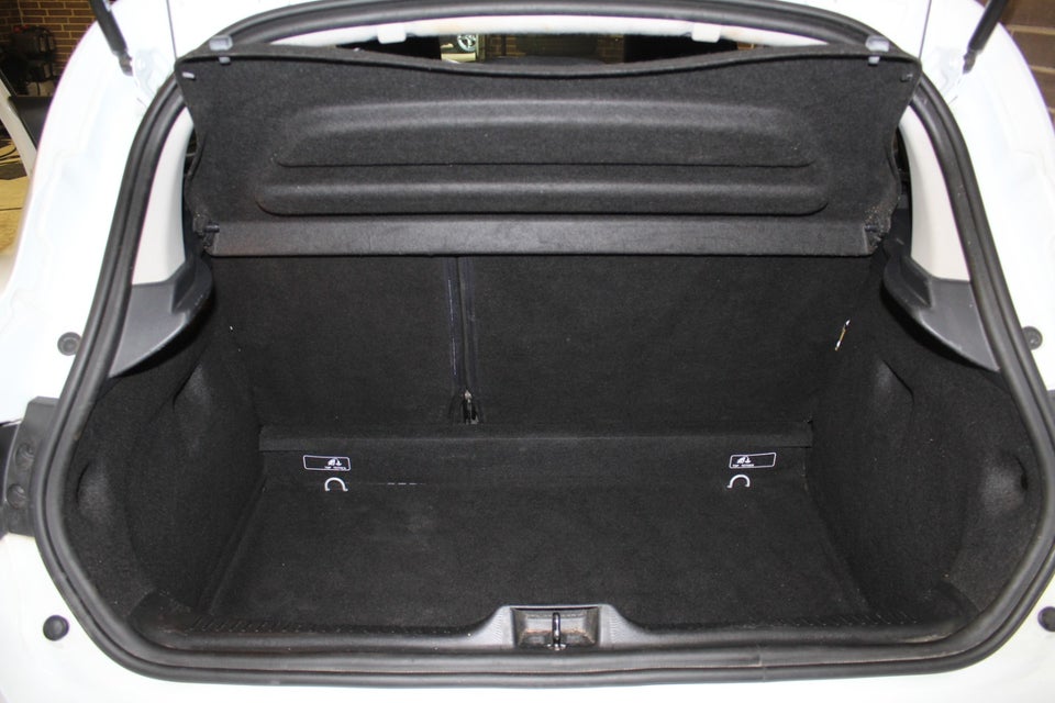 Renault Clio IV 1,2 16V Authentique 5d