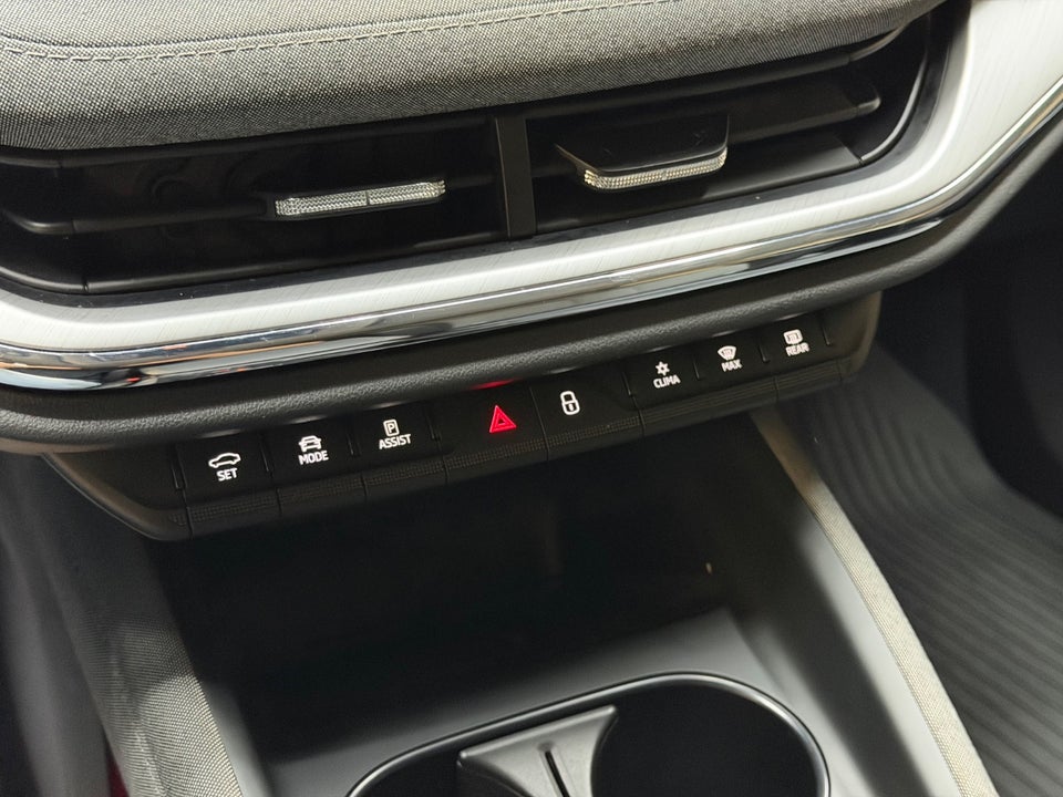 Skoda Enyaq 80 iV Plus Loft 5d