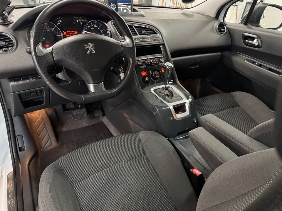 Peugeot 5008 1,6 BlueHDi 120 Allure EAT6 7prs 5d