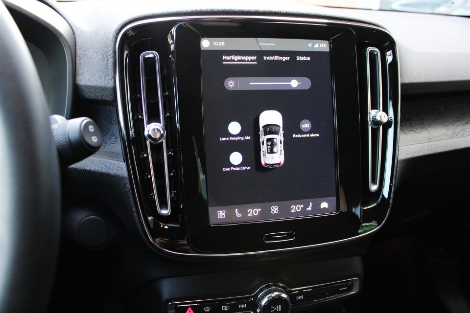 Volvo XC40 ReCharge Extended Range Plus 5d
