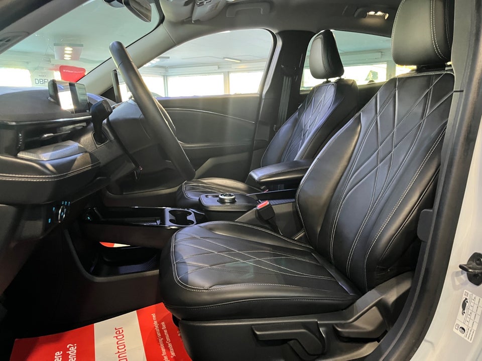 Ford Mustang Mach-E 98 Extended Range 5d