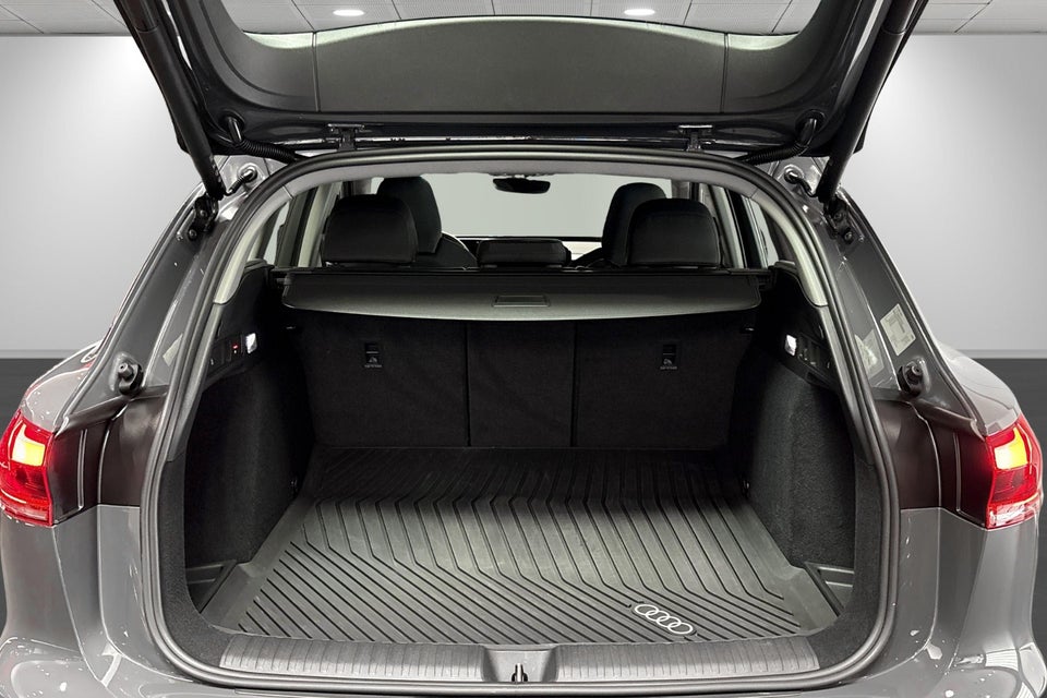 Audi Q6 e-tron Progress 5d