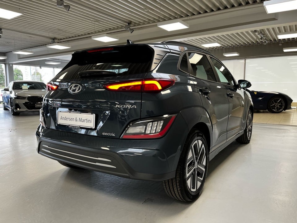 Hyundai Kona 39 EV Essential 5d