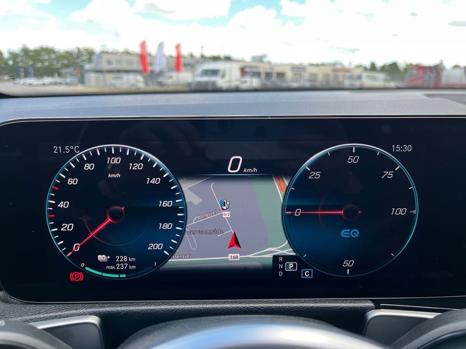Mercedes EQB300 4Matic 7prs 5d