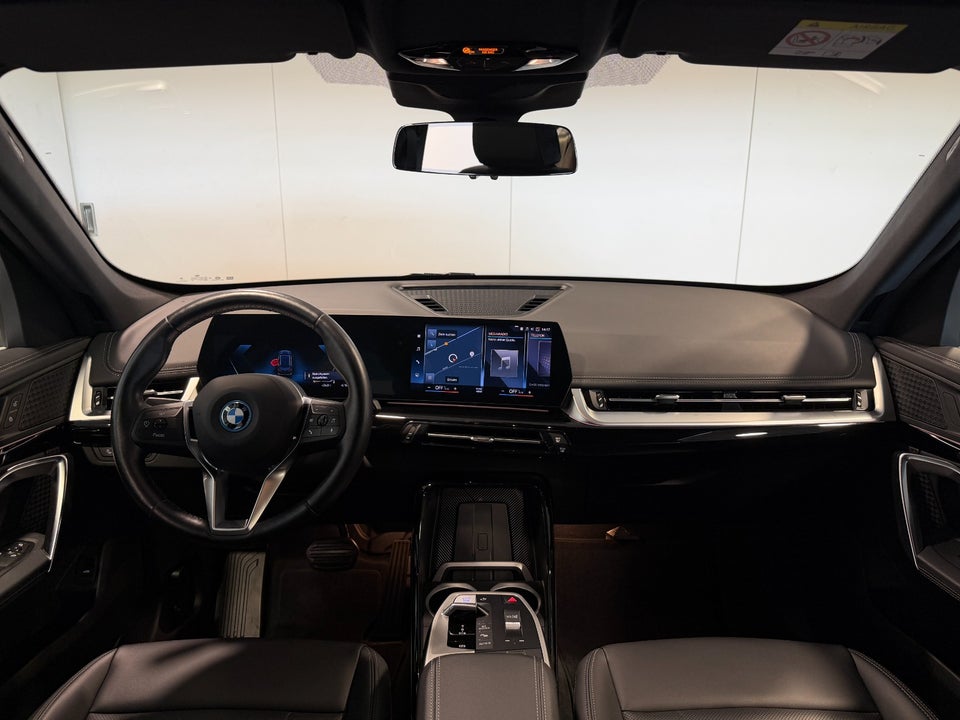 BMW iX1 xDrive30 X-Line 5d