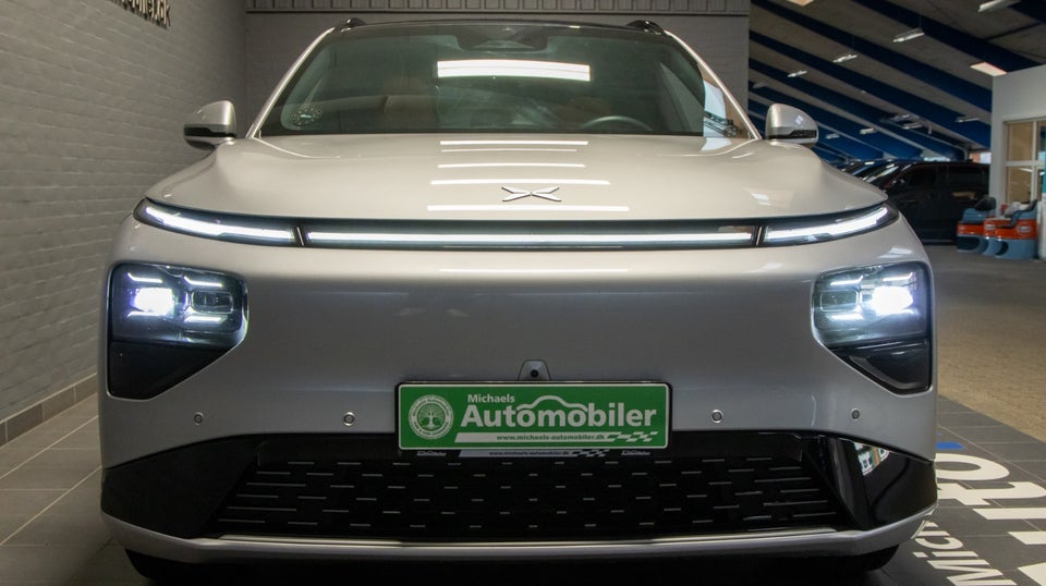 Xpeng G9 Standard Range 5d