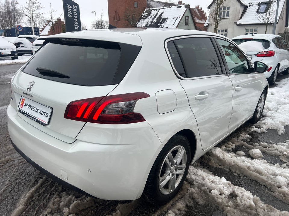 Peugeot 308 1,6 BlueHDi 120 Allure Sky 5d
