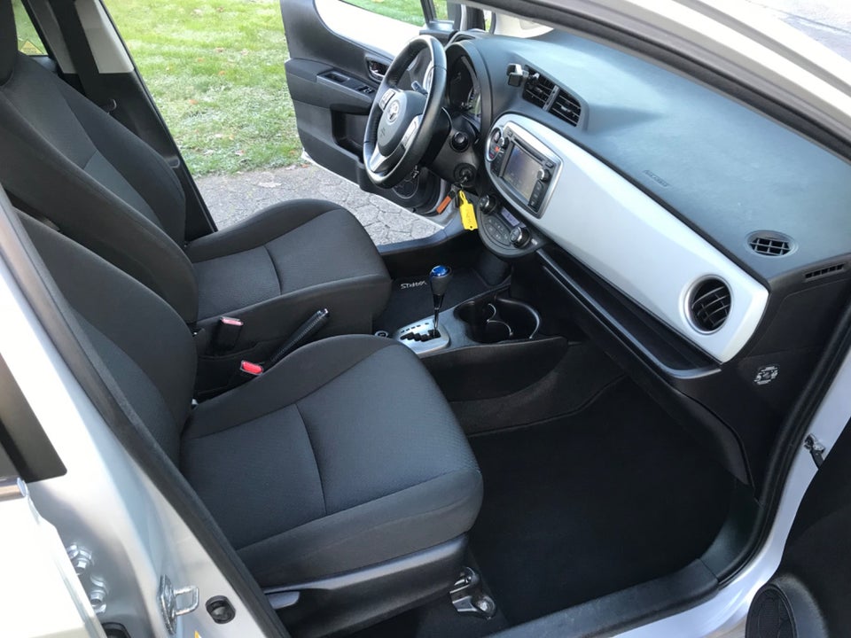 Toyota Yaris 1,5 Hybrid H2 Touch CVT 5d