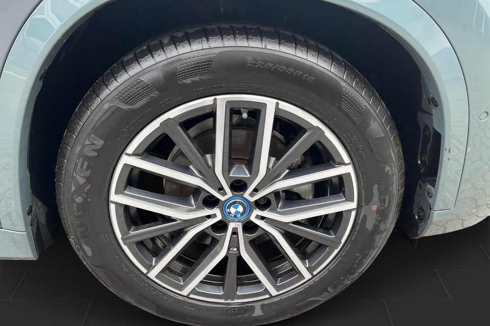 BMW iX1 eDrive20 M-Sport 5d