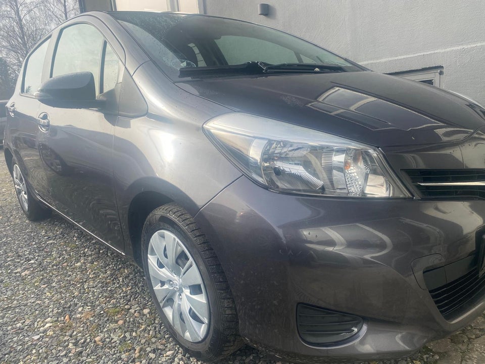 Toyota Yaris 1,0 VVT-i T2 Touch 5d