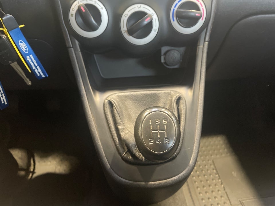 Hyundai i10 1,1 Classic 5d