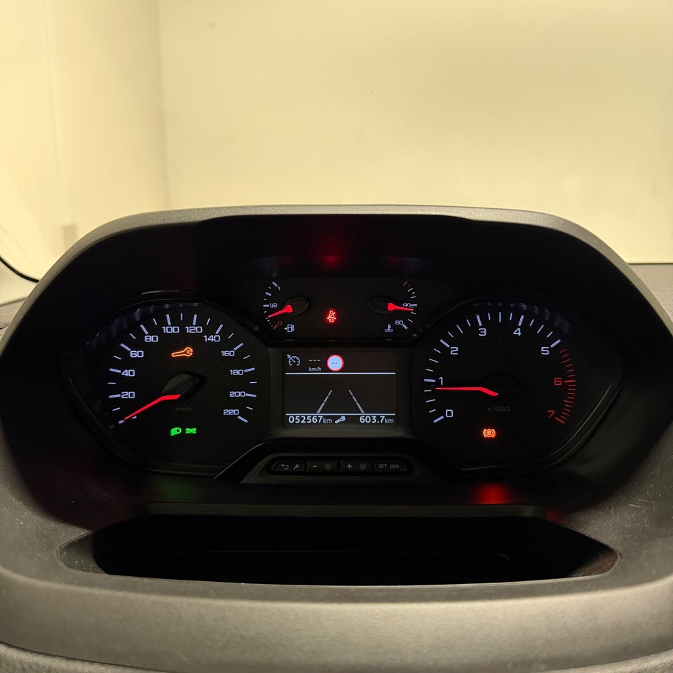 Peugeot Partner 1,5 BlueHDi 100 L2V2 Plus Van