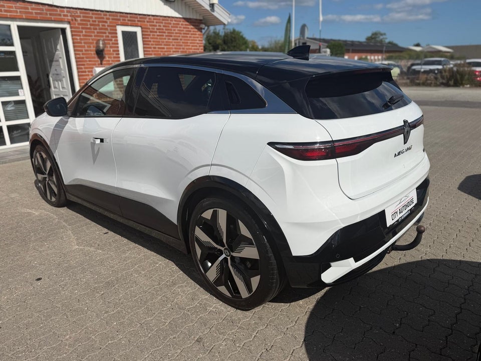 Renault Megane E-Tech 60 Techno 5d