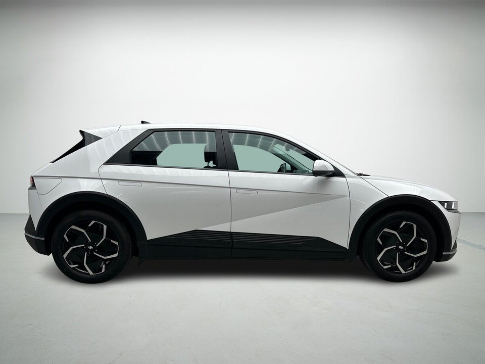 Hyundai Ioniq 5 77 Essential 5d