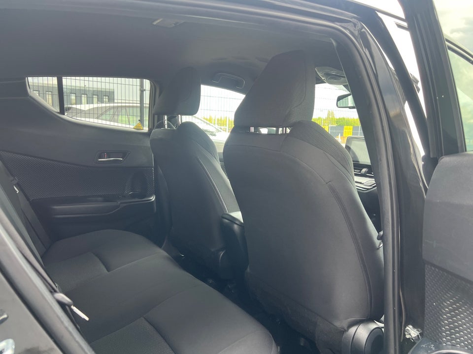 Toyota C-HR 1,8 Hybrid C-HIC CVT 5d