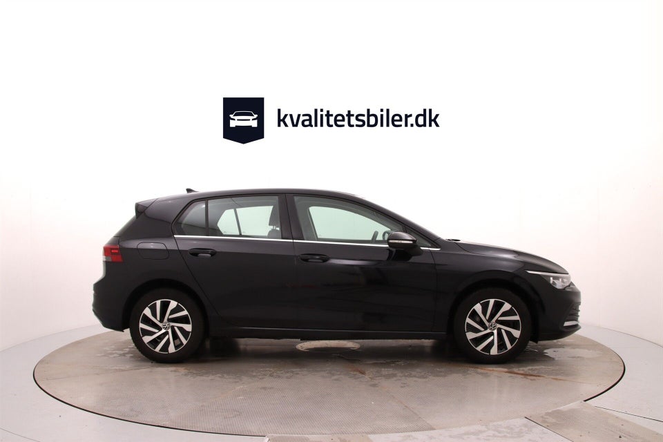 VW Golf VIII 1,4 eHybrid DSG 5d