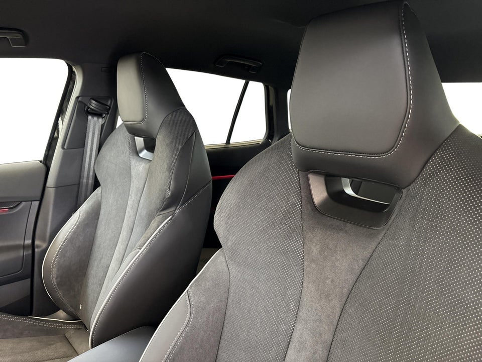 Skoda Elroq 60 iV Sportline 5d