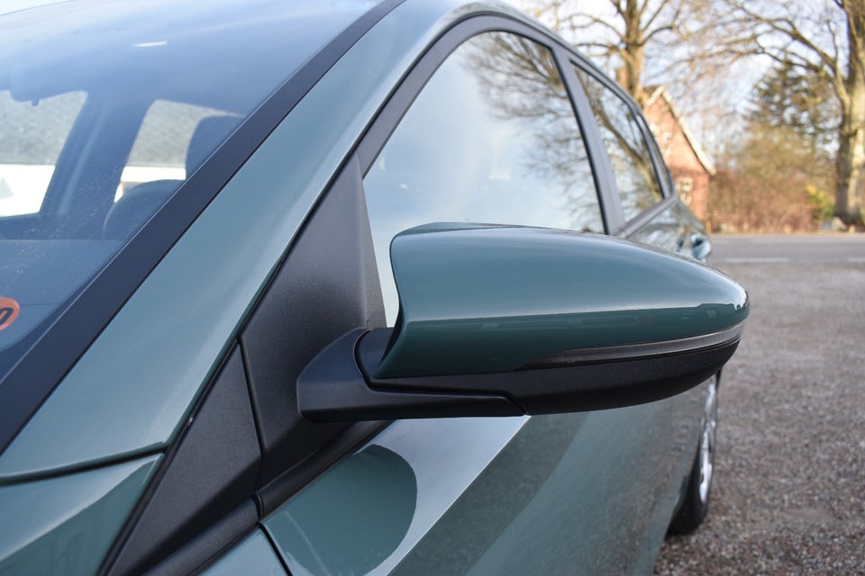 Hyundai i20 1,0 T-GDi Essential DCT 5d