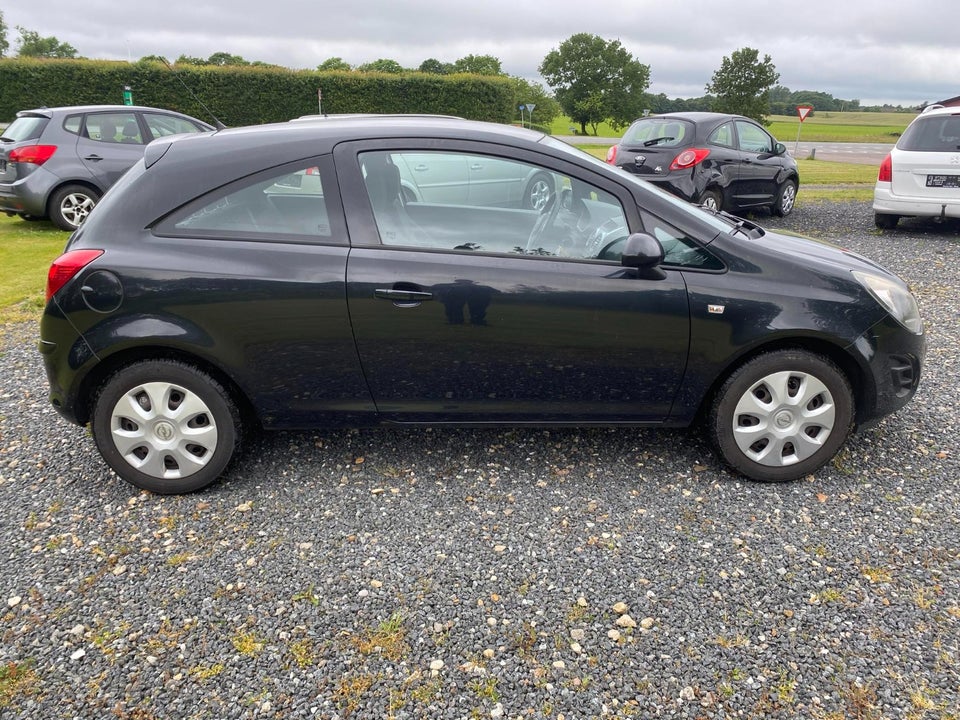 Opel Corsa 1,0 12V Enjoy 3d