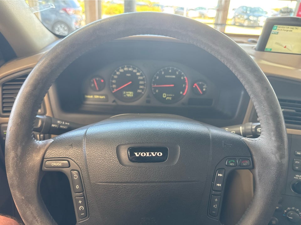 Volvo V70 2,4 T Cross Country aut. AWD 5d