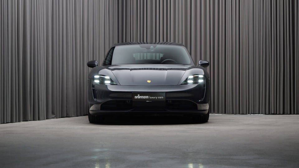 Porsche Taycan 4d