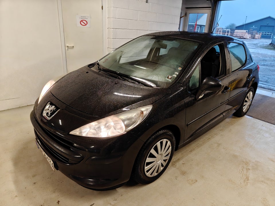 Peugeot 207 1,4 Comfort+ 5d