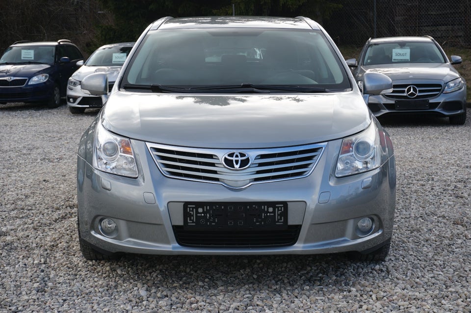 Toyota Avensis 2,0 D-4D TX stc. 5d