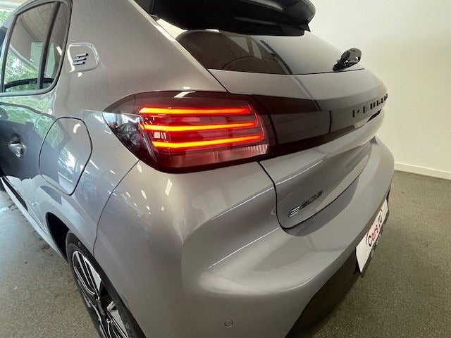 Peugeot e-208 50 Style 5d