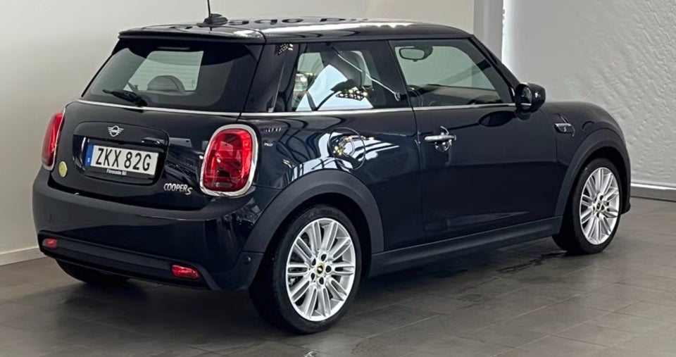 MINI Cooper SE Maximise 3d