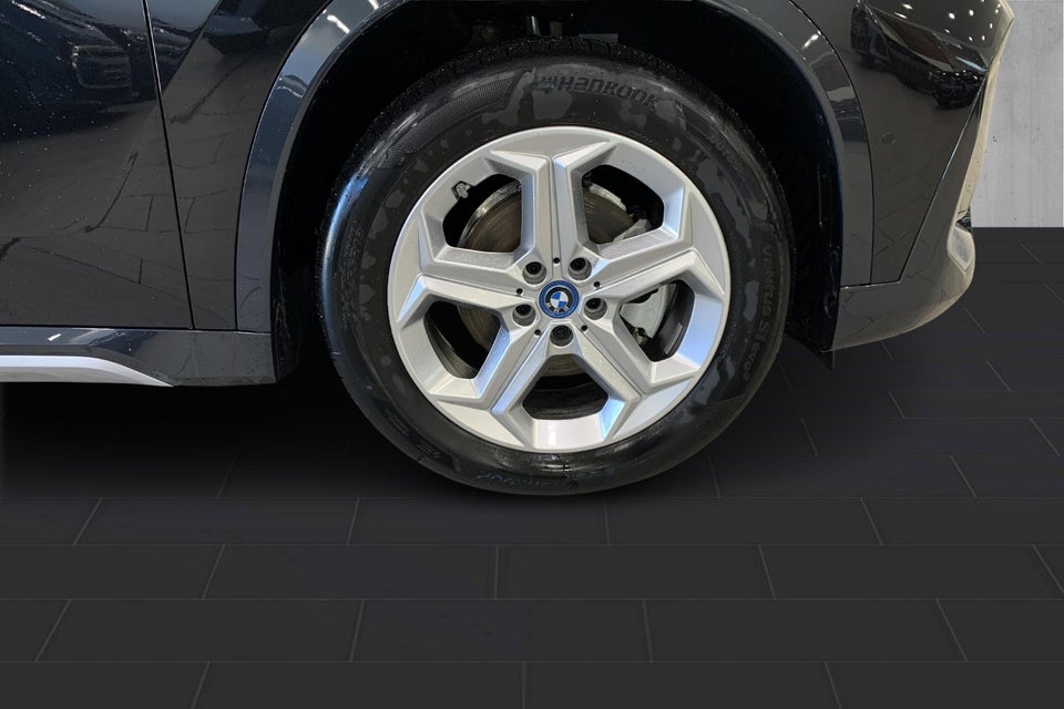 BMW iX1 eDrive20 X-Line 5d