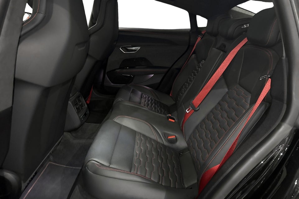 Audi RS e-tron GT pro quattro 4d