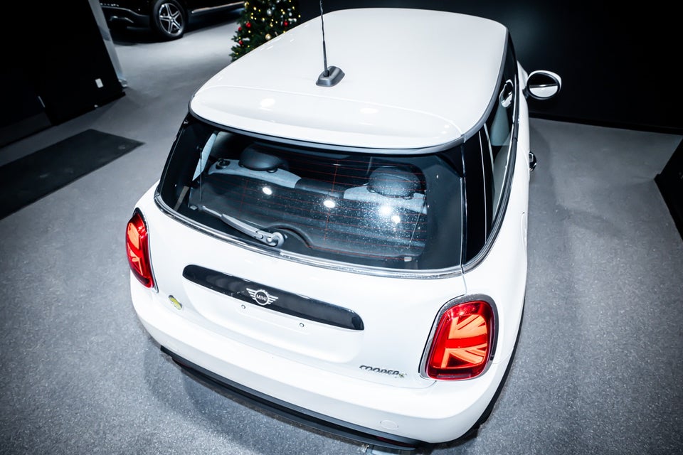 MINI Cooper SE Classic Trim 3d