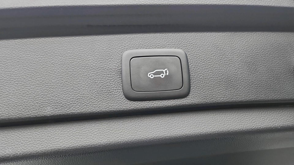 MG Marvel R Luxury 5d