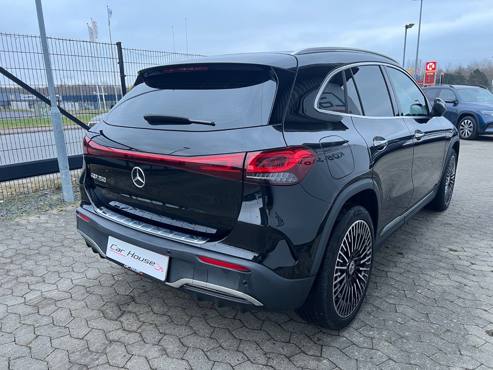 Mercedes EQA250 AMG Line 5d